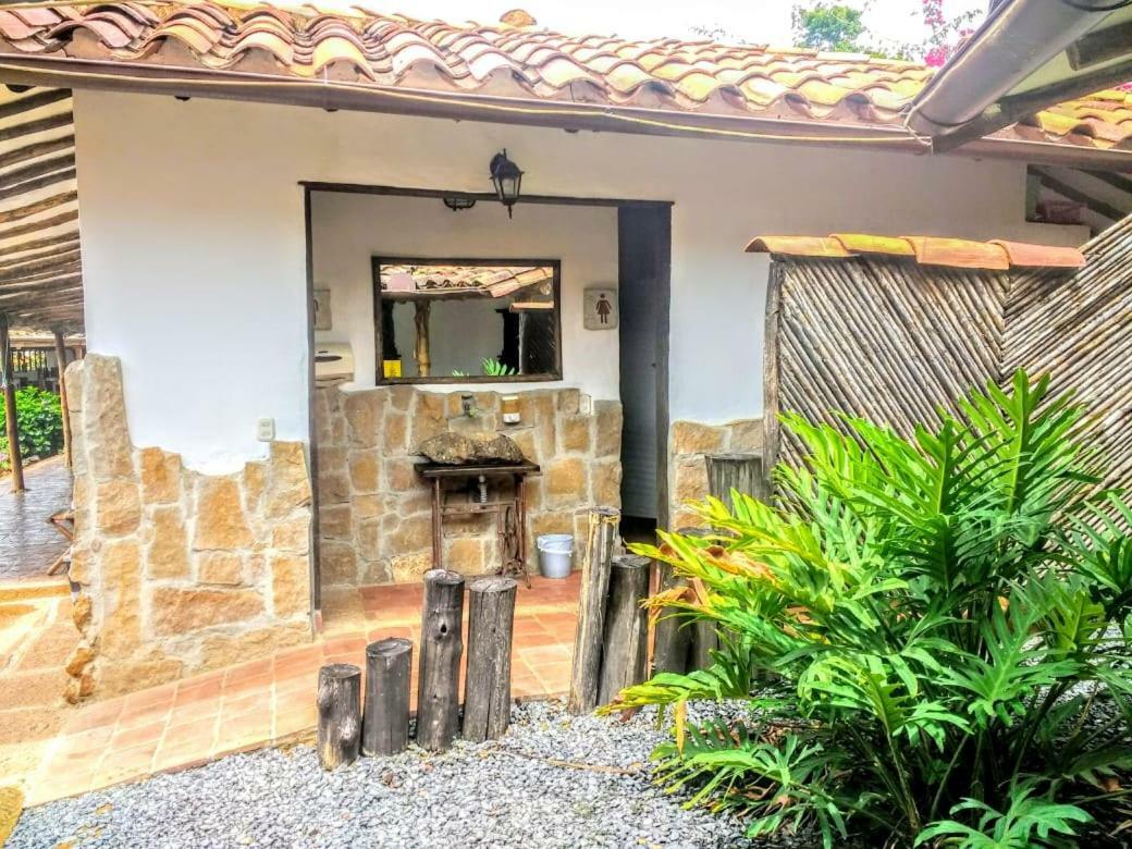 La Loma Hotel בריצ'ארה מראה חיצוני תמונה