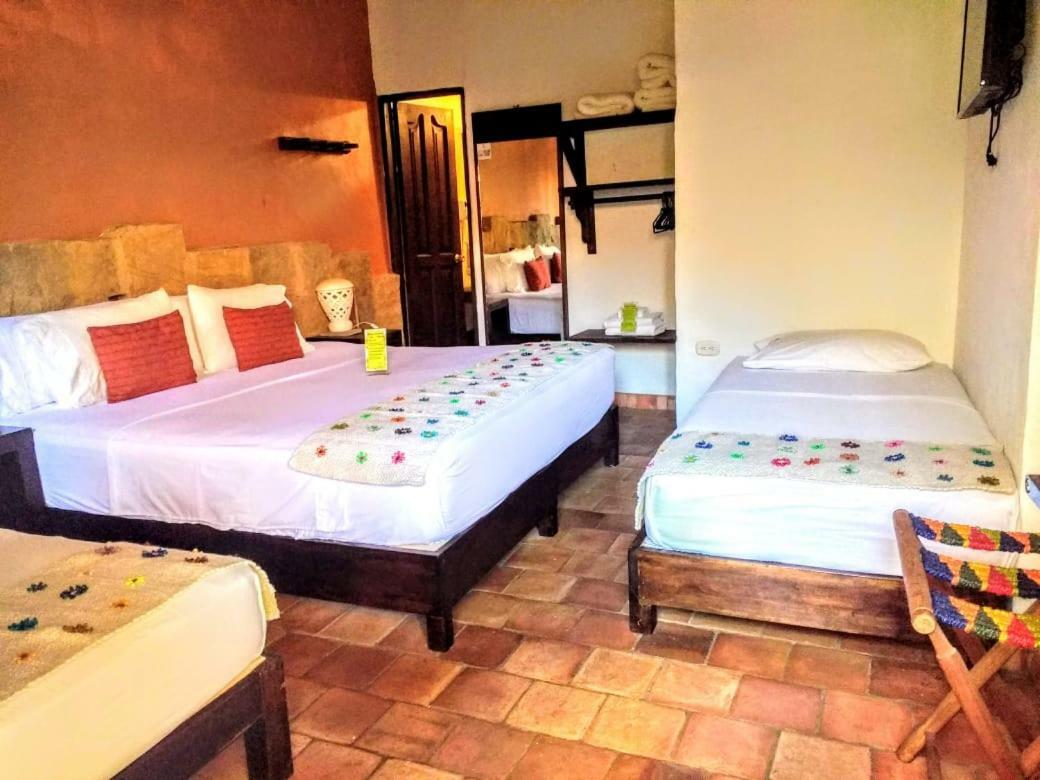 La Loma Hotel בריצ'ארה מראה חיצוני תמונה